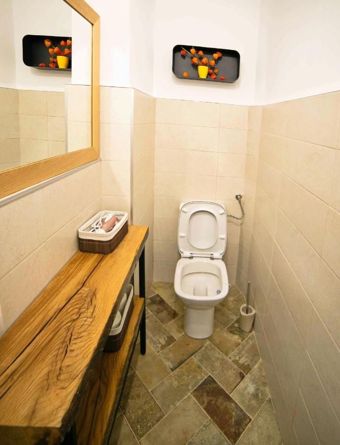 Jasmine Serenity Apartment - Central, Behind Black Church Brasov Luaran gambar